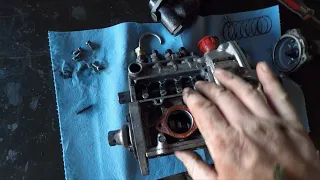 59 Mercedes 190 D  timing the injector pump with drip overflow method