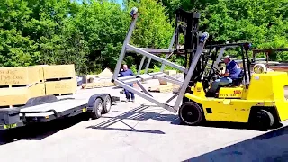 "Actual footage"  20 OSHA violations in 2 minutes !!!