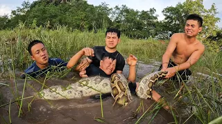 4 Hunters Rescue Young Man Attacked By Giant Snake | Fishing VLogs