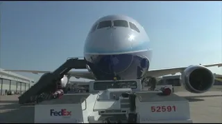 Whistleblower claims that Boeing's 787 Dreamliner is flawed, prompting FAA investigation