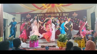 Pre-Primary Teachers Training Girls Bollywood-झॉलीवुड mix/ Holy Cross V.T.I./ Teachers' Day 2023.