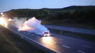 BMW E30 V8 TURBO BURNOUT HIGHWAY