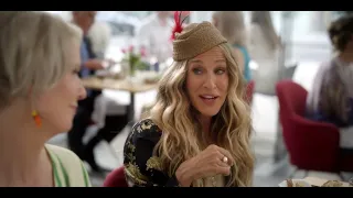 Sarah Jessica Parker,   Cynthia Nixon in And just like that -first diner