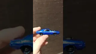 Hot wheels 70 Dodge Hemi Challenger FJX79 hands on