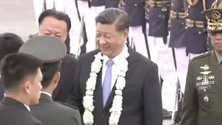 Chinese President Xi Jinping arrives in the Philippines