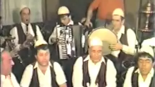 ISMET PEJA -- KA NJË VJET E DISA MUAJ ( 1987 )