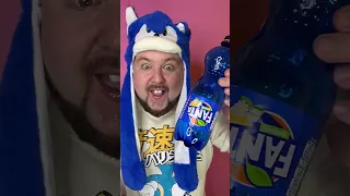 Міні Тортик зроблений з M&M’s￼