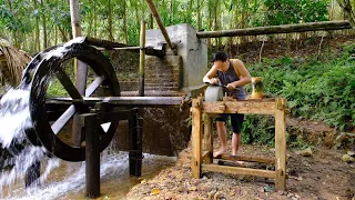 Used wild boar fat to lubricate the shaft of the grinding wheel & Carve a trough from a log - Ep.156