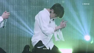 181128 AAA FAKE LOVE / 방탄소년단 정국 직캠 BTS JUNGKOOK FOCUS FANCAM