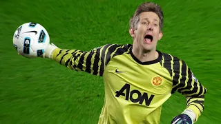 Manchester United's Edwin Van der Sar Proves Why He’s One Of The Best