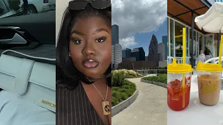 VLOG | Living In Houston - Visiting Family, New Coffee Shop, Going Out, Post Market & More