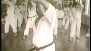 Mas Oyama (大山倍達). Old video kyokushin technics (1971)