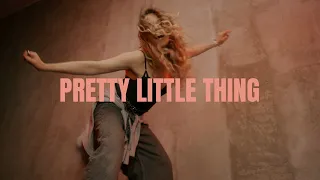 MARTA - pretty little thing (Official Lyric Video)