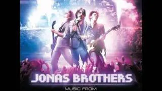 5.Jonas Brothers & Demi Lovato - This Is Me (Live)