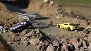 1 /64 Dynamic Diorama - Cars Truck and Police Chase - Crash Compilation Slow Motion 1000 fps #5