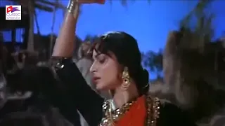 Actress Waheeda Rehman's Superb Dance in Movie Guide