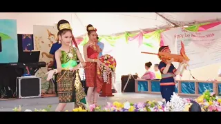 Our friends children performances at Wat Lao Salt Lake Buddharam for Lao New Year