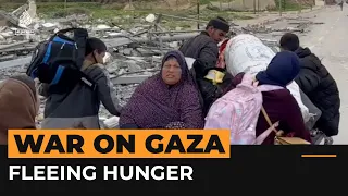 Palestinians flee starvation in north Gaza | Al Jazeera Newsfeed