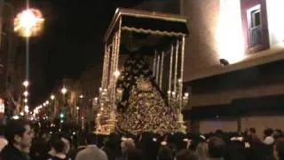 Nuestra Señora de los Dolores a su paso por Mármoles.Lunes Santo 2010. 2ª Parte.