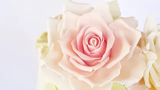 A Beginner's Guide to Sugar Flowers