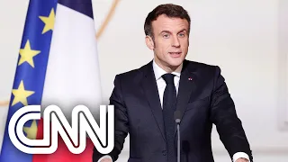 Estaremos com a Ucrânia até o fim da guerra, diz Macron | LIVE CNN