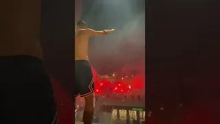 Di Maria is given hero's treatment by PSG Ultras!! 🔥😍