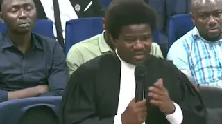 L'AVOCAT DE DADIS INQUIET ET SEUL PAUL MANSA PEUT SAUVER DADIS DANS CETTE SITUATION POSÉE