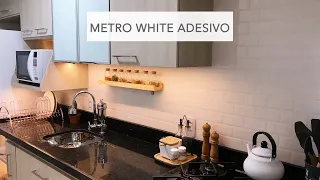 Revestimento Metro White Adesivo | Ótimo para casa alugada 💛 Sem quebrar a parede - Simplifique