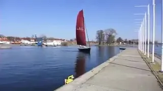 Impressive sailboat docking