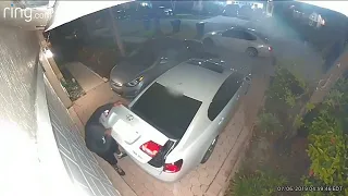 Car burglars caught in the act in Miramar