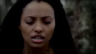 3x21 Klaus dies, saving Elena [The Vampire Diaries]