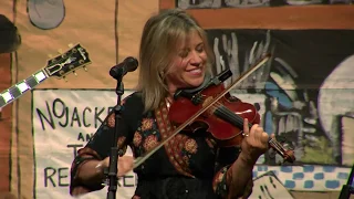 Hot Club of Cowtown performs "My Candy" by Elana James on Larry's Country Diner