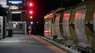 NIGHT TIME FREIGHT Trains at Broadmeadows Railway Station - Australian Trains