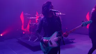 BAD OMENS - Dethrone (Live Performance)