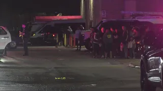 Man shot and robbed by multiple suspects in southeast Houston, police say