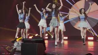 STAYC 스테이씨 - BUBBLE [Salle Pleyel/Paris/240305] Fancam 직캠 HLG