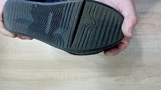 Repairing a cracked sole . Shoe restoration. DIY