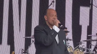 Roland Gift (Fine Young Cannibals) - She Drives me Crazy