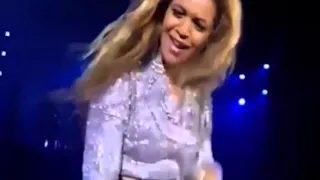 Beyonce Amazed  By Singing Fan's Voice during an overall performance of 'Halo'