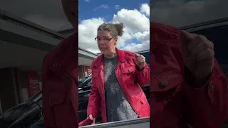 Karen complain about disabled parking #karen #female #disabled #viral #shorts #ytshorts #funny #fyp