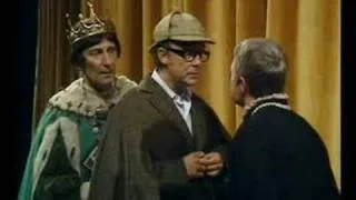 Morecambe & Wise introduce Peter Cushing