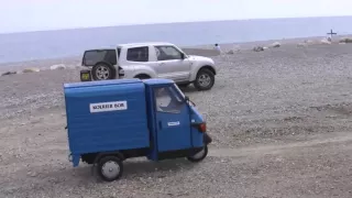 Piaggio Ape 50 - Beach in Nice, France