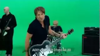 Keith Urban- Kiss a Girl Music Video (green screen)