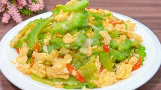 How to stir fry bitter melon (bittergourd) with eggs 苦瓜炒雞蛋 Chinesefood 😋  You will be addicted ❗