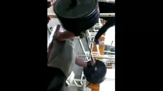 Александр Курак,  жим лёжа - 200 кг на 9 раз,  скоро 10!)