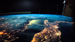 ISS Timelapse - Moon & Italy rising (09 Febbraio 2015)