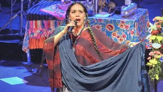 Lila Downs, La Martiniana (live / en vivo), Paramount Theatre, Oakland, Nov. 6, 2022 (4K)