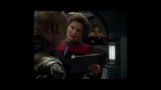 Seven of Nine and Captain Janeway scene (HD)