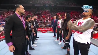 The Judgment Day interumpe y confronta a The Bloodline - WWE Raw 17/04/2023 (En Español)