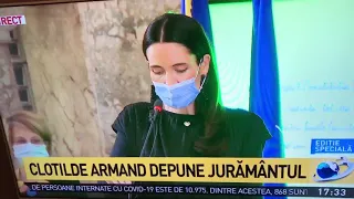 Clotilde Armand, bâlbâieli la depunerea jurământului